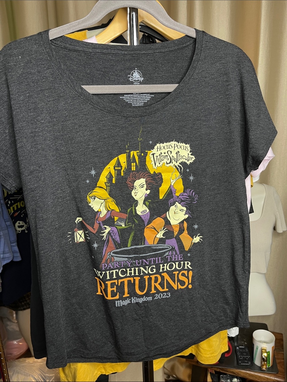 Hocus Pocus Witches Disney world parks Medium 2023 witching hour